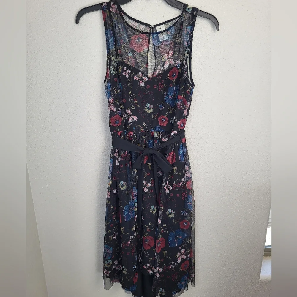 Lauren Conrad Women's Disney Dress from the Snow White Collection Size 6 - Picture 5 of 7